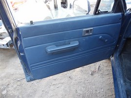 1989 TOYOTA PICK UP STANDARD CAB BLUE 2.4 AT 2WD Z19804